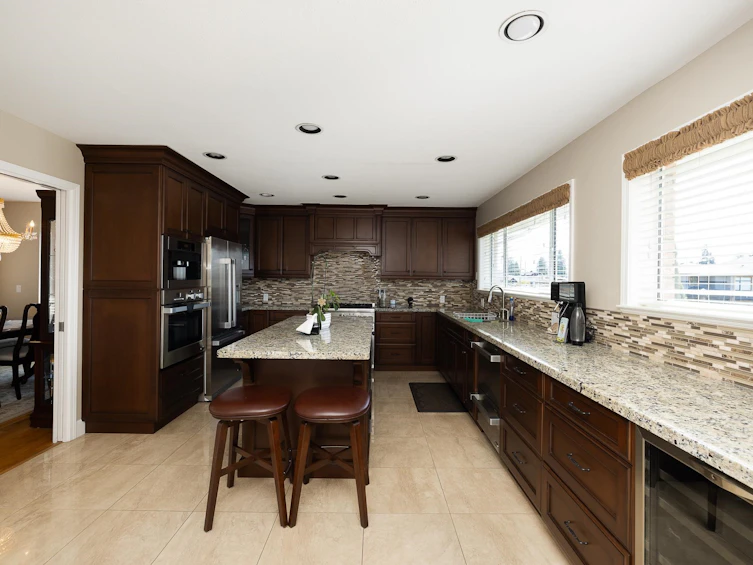631 E 17th Street, North Vancouver, BC, V7L 2W7 - 9