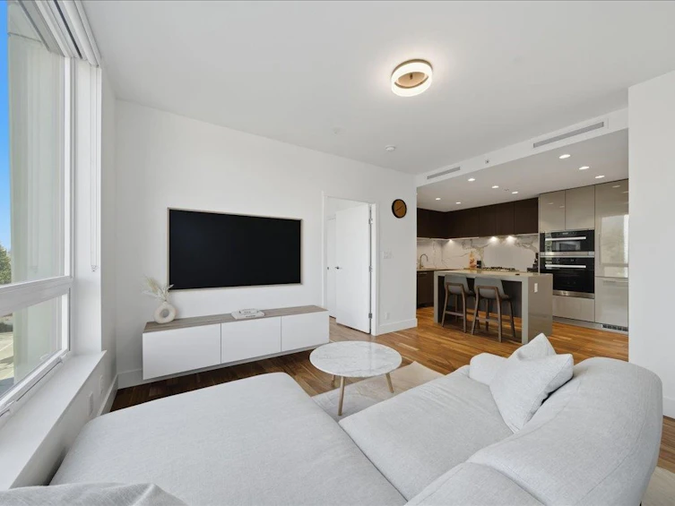 608-1675 Lions Gate Lane, North Vancouver, BC, V7P 3B4