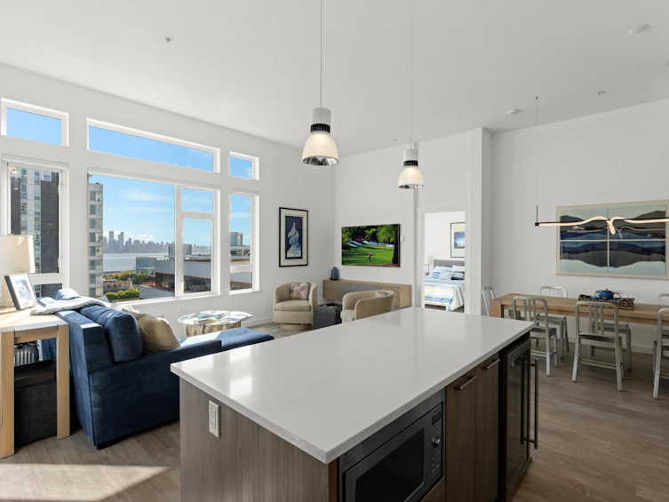 612-123 W 1st Street, North Vancouver, BC, V7M 0E5 - 8