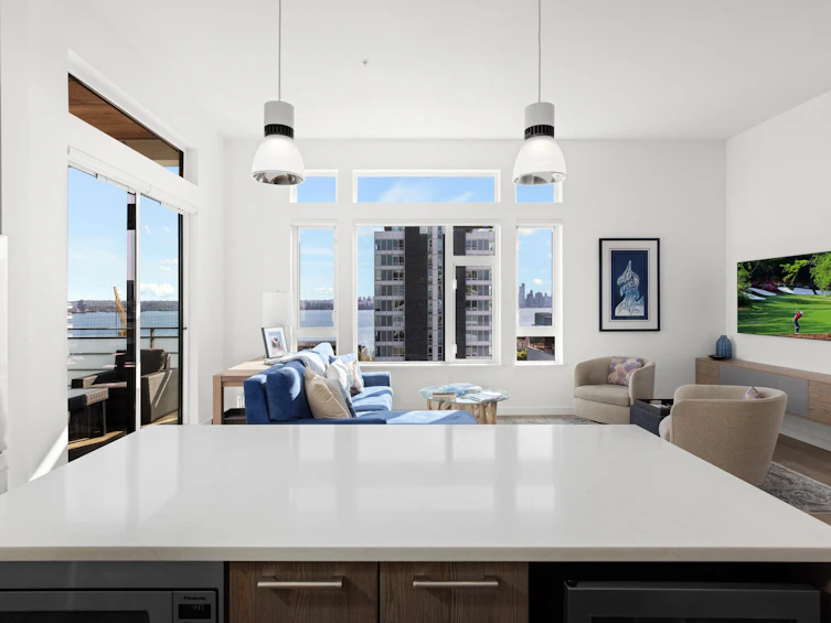 612-123 W 1st Street, North Vancouver, BC, V7M 0E5 - 5