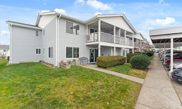 220-32691 Garibaldi Drive