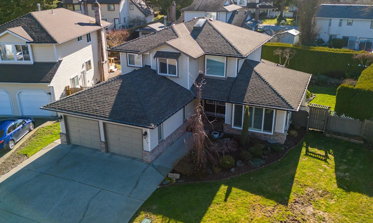 5976 Southpark Grove