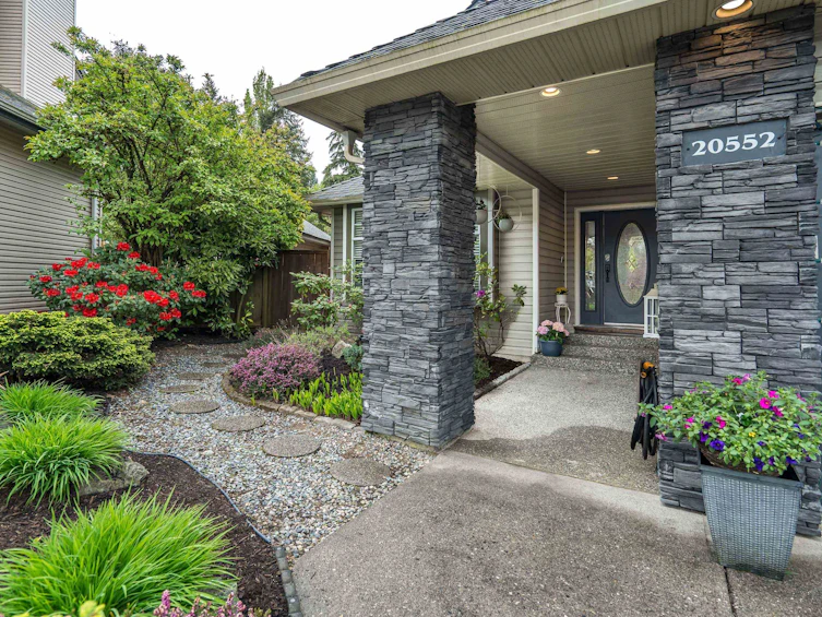 20552 96a Avenue, Langley, BC, V1M 2H3 - 2