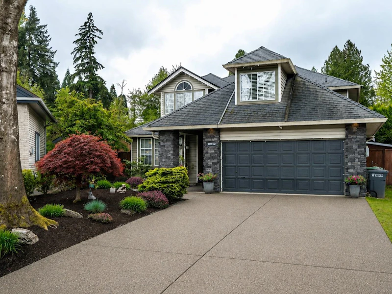 20552 96a Avenue, Langley BC V1M 2H3