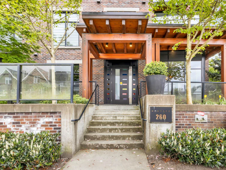 102-260 Salter Street, New Westminster, BC, V3M 0J4 - 2
