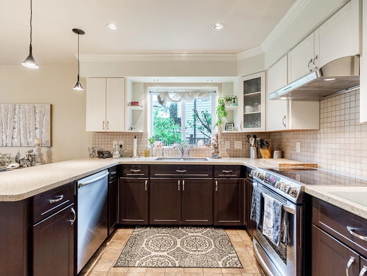 1249 Royal Court, Port Coquitlam, BC, V3C 5X3 - 16
