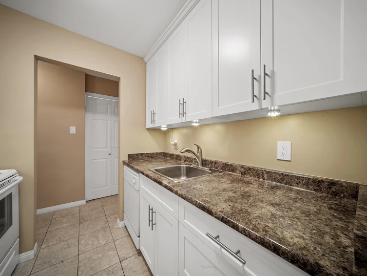 210-8511 Ackroyd Road, Richmond, BC, V6X 3E7 - 15