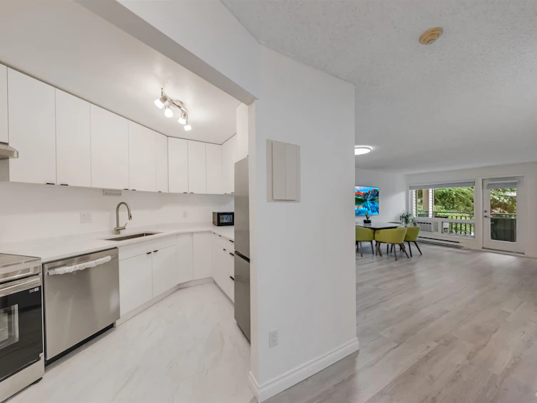 208-1190 Pacific Street, Coquitlam, BC, V3B 6Z2 - 3