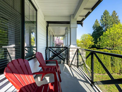 142-6030 142 Street - 4
