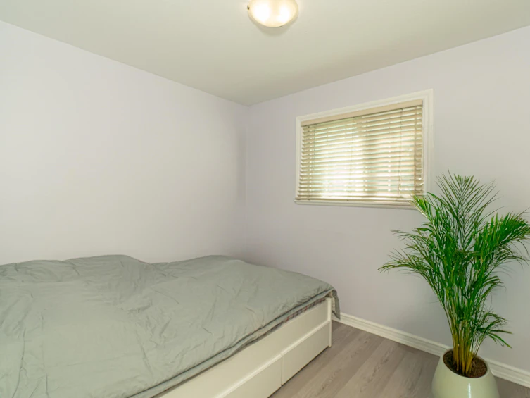 952 E 31st Avenue, Vancouver, BC, V5V 2X4 - 11
