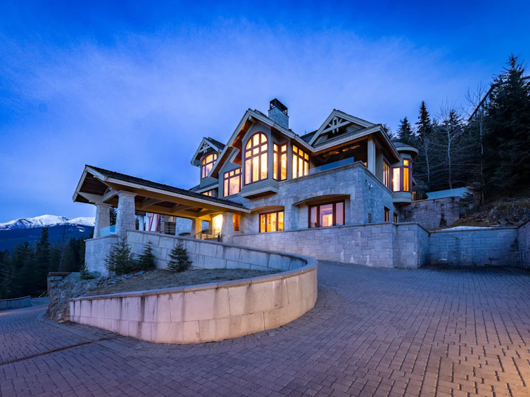 3833 Sunridge Drive, Whistler, BC, V8E 0W1