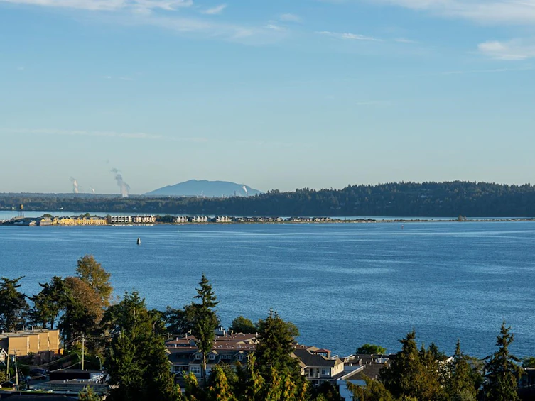 15567 Pacific Avenue, Surrey, BC, V4B 1R8 - 38
