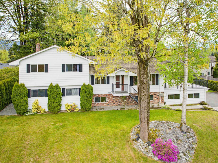 33103 Whidden Avenue, Mission, BC, V2V 2T3 - 2