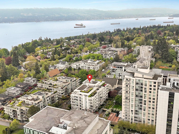 304-6080 Iona Drive, Vancouver, BC, V6T 0A4 - 3