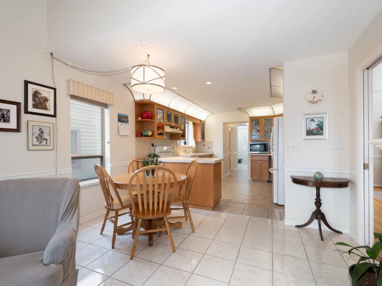 22-323 Governors Court, New Westminster, BC, V3L 5S6 - 8