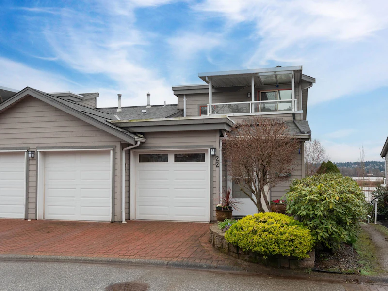 22 - 323 Governors Court, New Westminster BC V3L 5S6