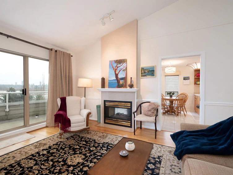 22-323 Governors Court, New Westminster, BC, V3L 5S6 - 5