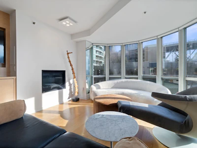 303-1501 Howe Street - 2