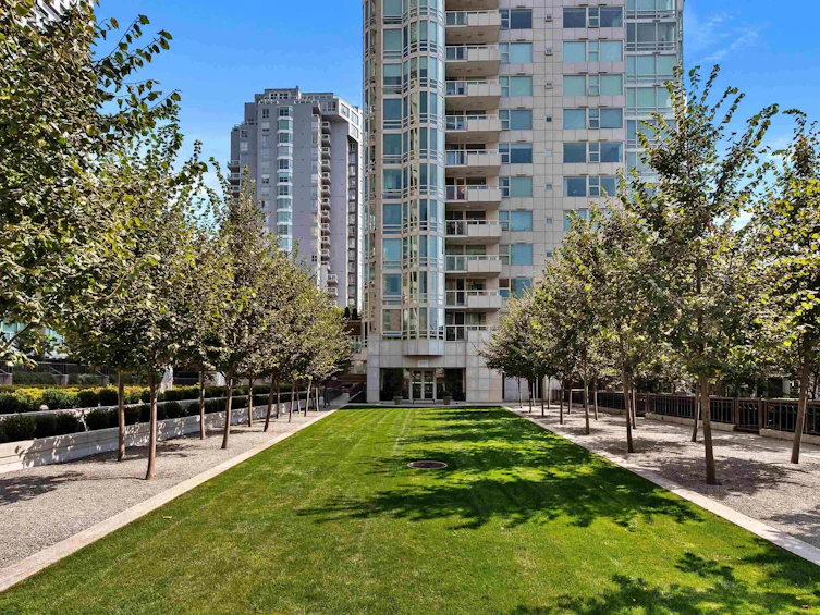 303-1501 Howe Street, Vancouver, BC, V6Z 2P8 - 33