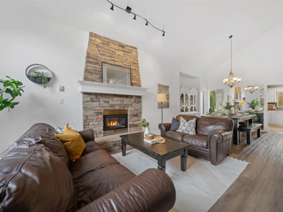 10519 Slatford Street - 5