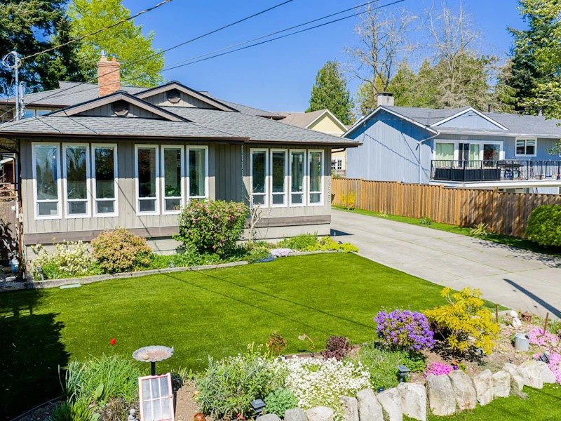 12923 14a Avenue, Surrey BC V4A 1H6
