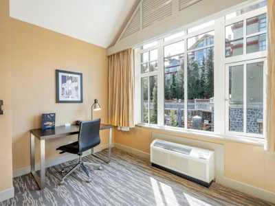 560-4050 Whistler Way - 2