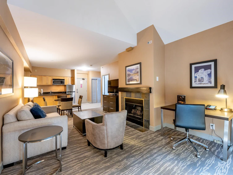 560-4050 Whistler Way, Whistler, BC, V8E 1H9 - 4