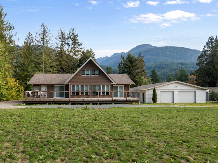 26542 Reynolds Road, Hope, BC, V0X 1L3