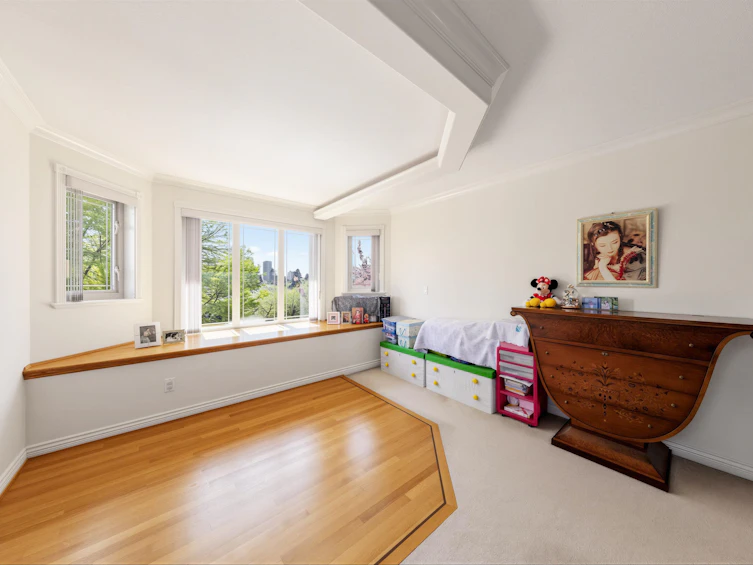4993 Venables Street, Burnaby, BC, V5B 1X8 - 11