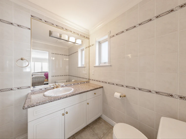 4993 Venables Street, Burnaby, BC, V5B 1X8 - 17