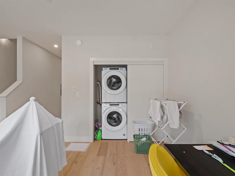 5-115 W Queens Road, North Vancouver, BC, V7N 2K4 - 13