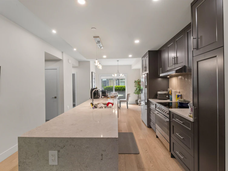 5-115 W Queens Road, North Vancouver, BC, V7N 2K4 - 3