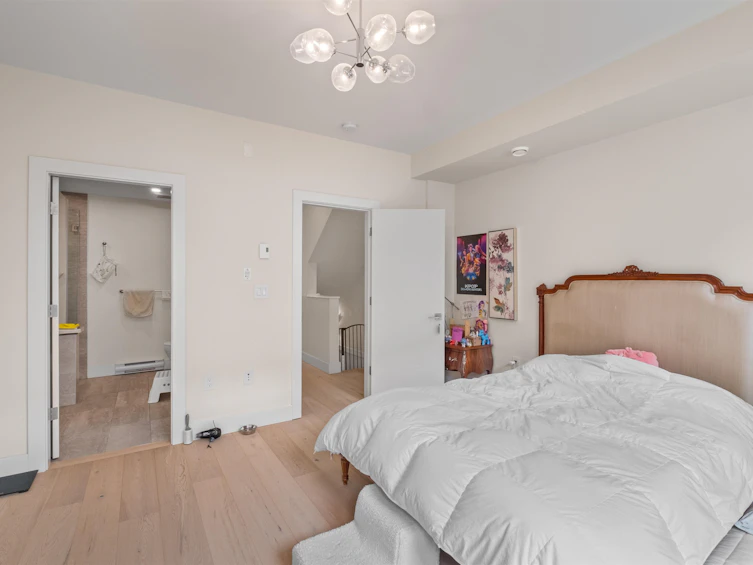5-115 W Queens Road, North Vancouver, BC, V7N 2K4 - 12