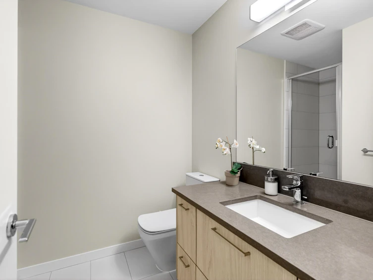211-13768 108 Avenue, Surrey, BC, V3T 0L9 - 17