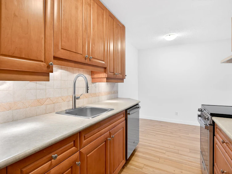 1306-2016 Fullerton Avenue, North Vancouver, BC, V7N 3E9 - 10