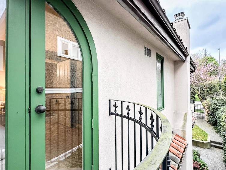 1737 W 16th Avenue, Vancouver, BC, V6J 2L9 - 38