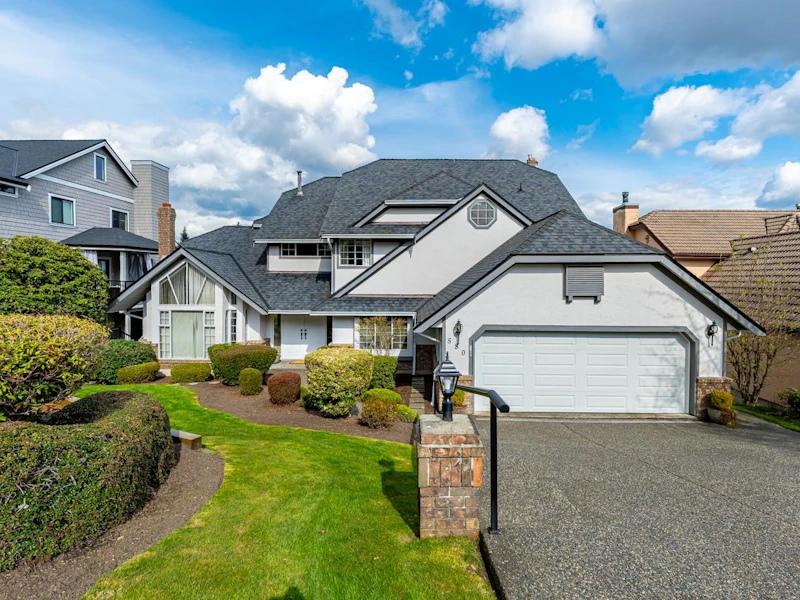 580 Clearwater Way, Coquitlam BC V3C 5W3