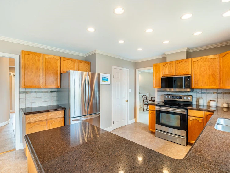 580 Clearwater Way, Coquitlam, BC, V3C 5W3 - 13