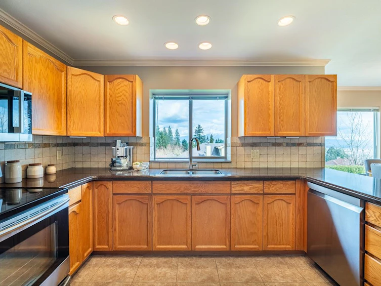 580 Clearwater Way, Coquitlam, BC, V3C 5W3 - 14