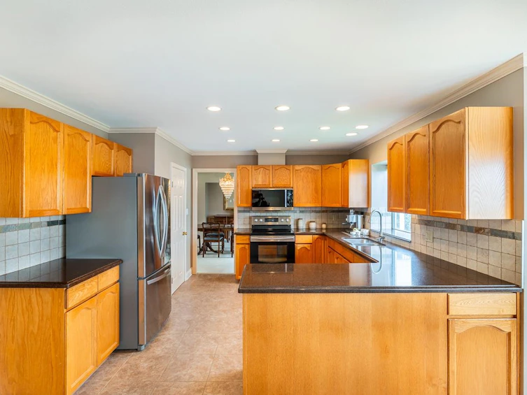 580 Clearwater Way, Coquitlam, BC, V3C 5W3 - 12