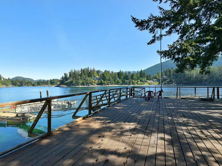 4737 Davis Road, Pender Harbour Egmont, BC, V0N 2H1 - 4