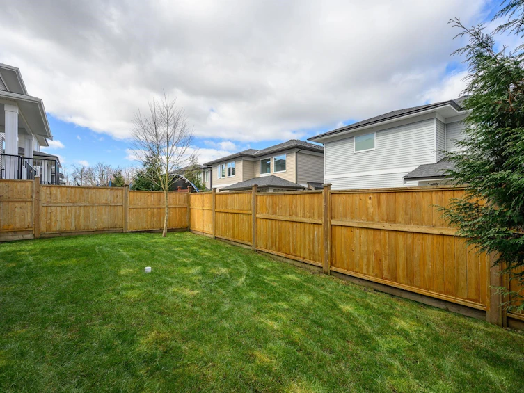 19655 74a Avenue, Langley, BC, V2Y 3R8 - 36