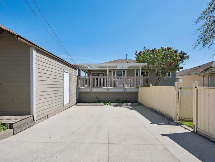 7621 Elliott Street, Vancouver, BC, V5S 2N8 - 38