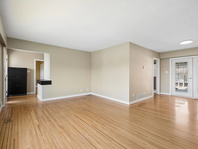7621 Elliott Street, Vancouver, BC, V5S 2N8 - 5