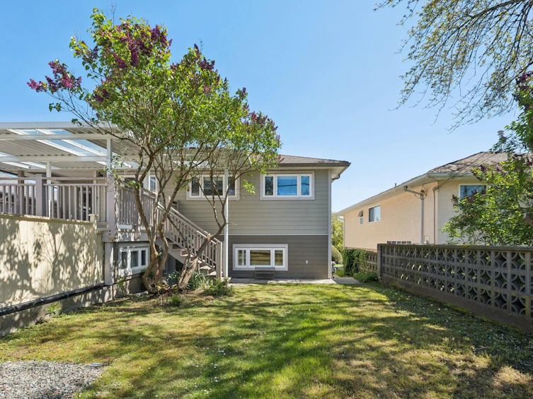 7621 Elliott Street, Vancouver, BC, V5S 2N8 - 36