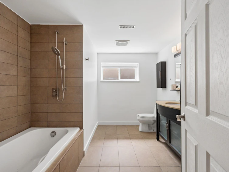 7621 Elliott Street, Vancouver, BC, V5S 2N8 - 27