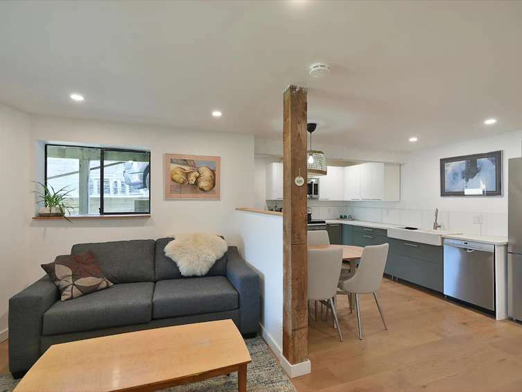 6318 N Gale Avenue, Sechelt, BC, V7Z 0P8 - 22
