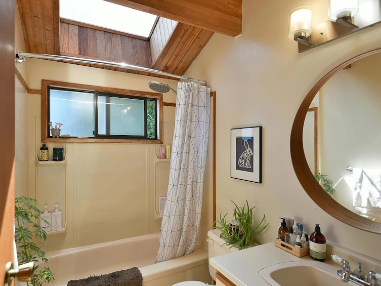 6318 N Gale Avenue, Sechelt, BC, V7Z 0P8 - 18