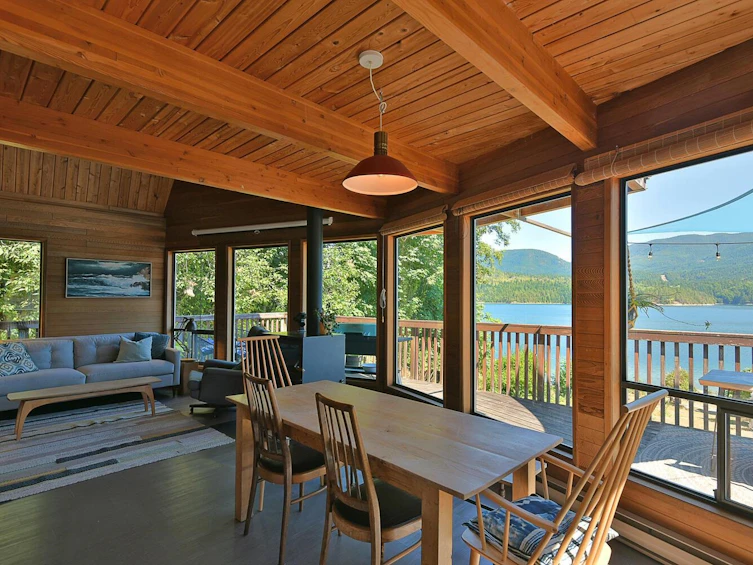 6318 N Gale Avenue, Sechelt, BC, V7Z 0P8 - 10