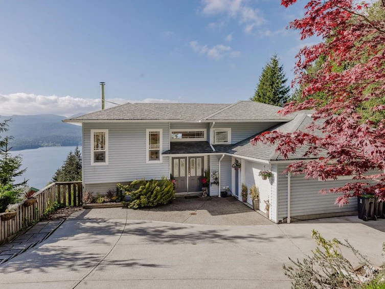 5872 Deerhorn Drive, Sechelt, BC, V7Z 0E1